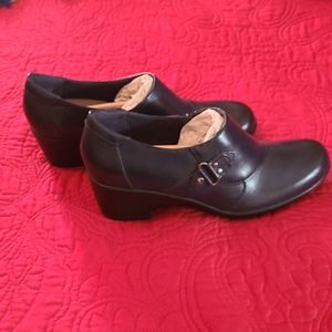 Clarks Soft Cushion Shoes